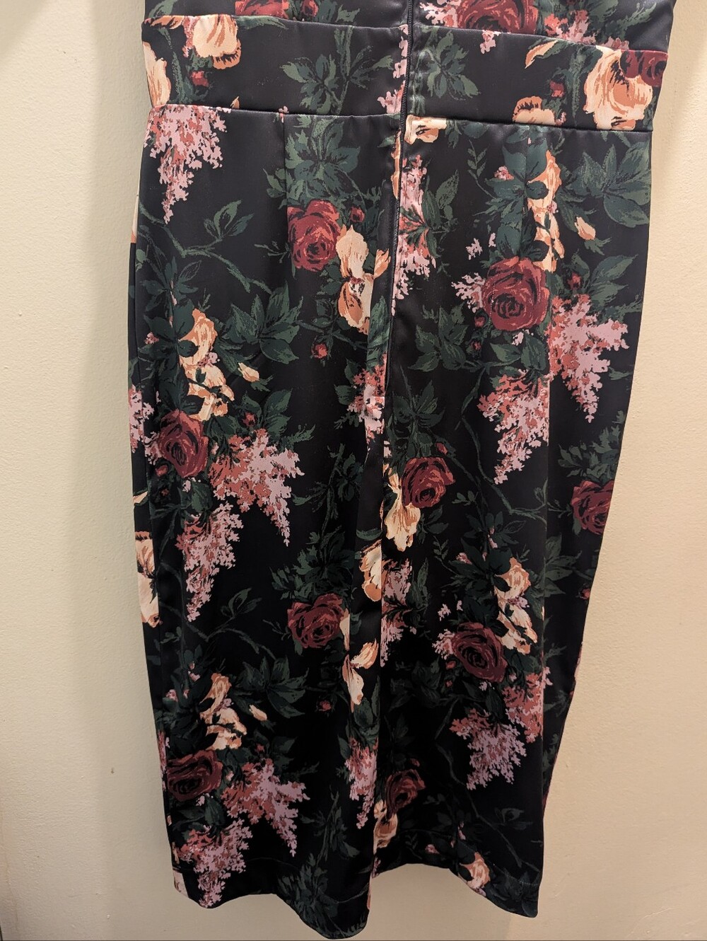 Pinup Couture Ava Faux Wrap Wiggle Satin Dress Black w/ Pink Floral Print- XL - Picture 9 of 16